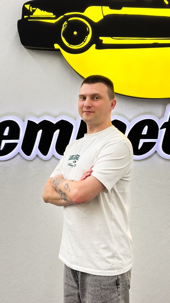 Никита, менеджер EmmetCars