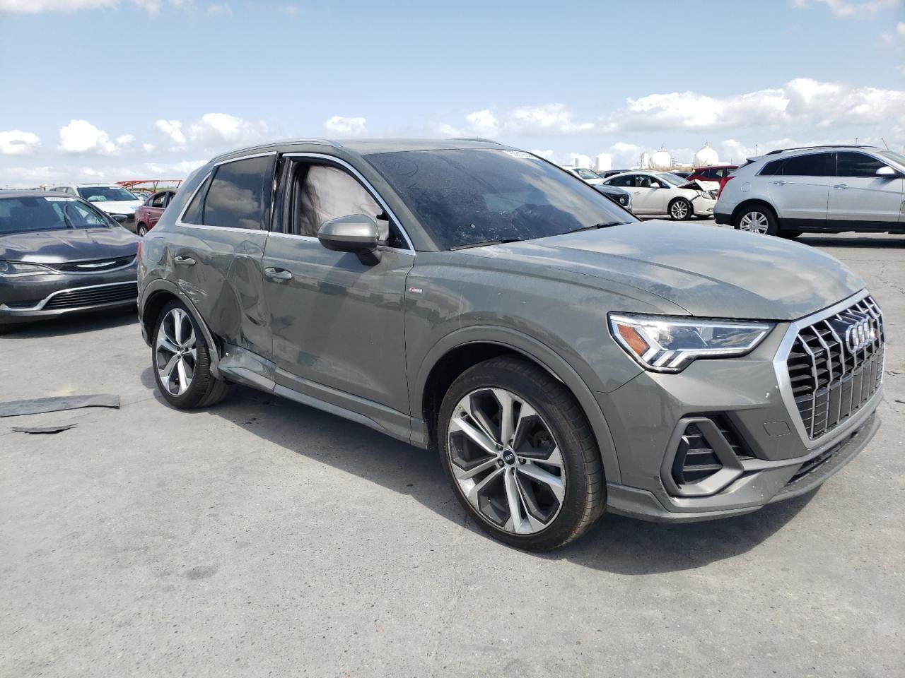 Audi Q3 II (F3) 2.0 2019
