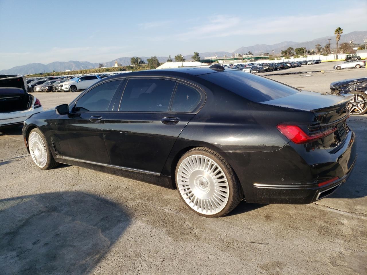 BMW 7 серии VI (G11/G12) Рестайлинг 4.4 2022