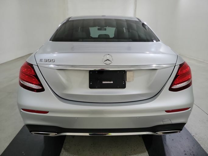 Mercedes-Benz E-Класс V 2.0 2019