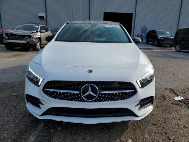 Mercedes-Benz A-Класс IV 2.0 2021