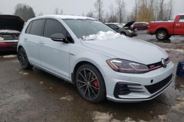 Volkswagen Golf GTI VII Рестайлинг 2.0 2021