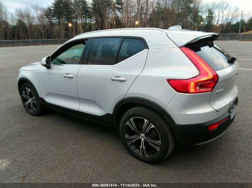 Volvo XC40 I 2.0 2022