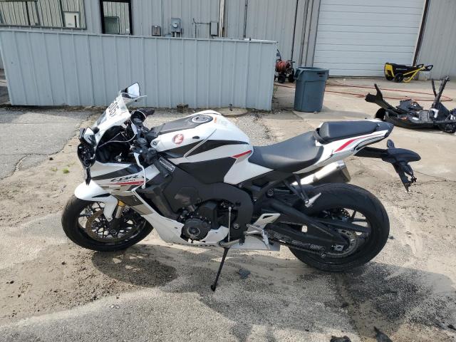 2025 HONDA CBR1000 RR