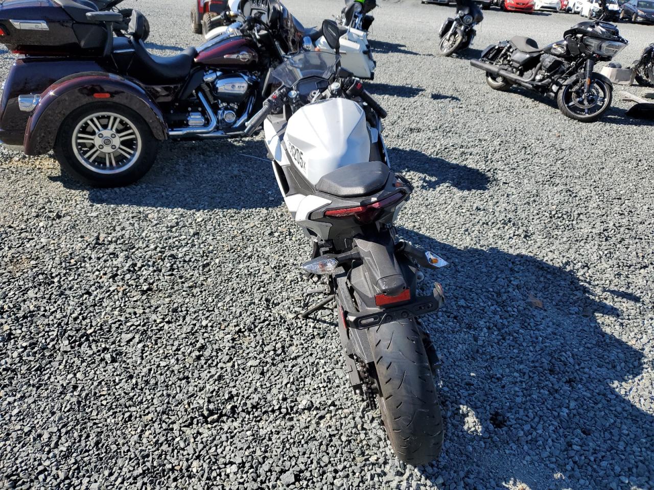 2024 KAWASAKI EX500
