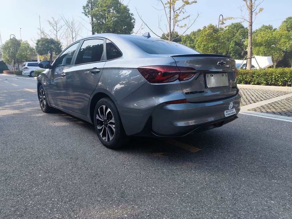 Cruze 2020 Mild Hybrid RS 330T AT Comfort