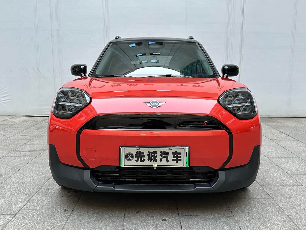 Электромобиль MINI Aceman E Classic 2024