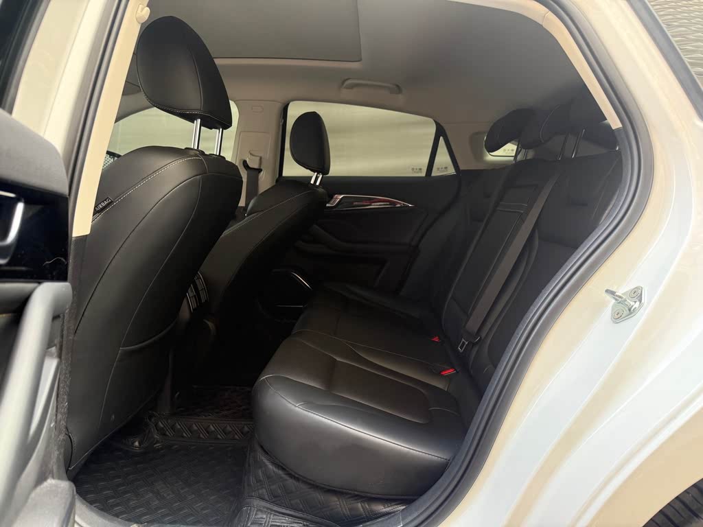 Bestune B70 III 1.5T AT Premium 2022
