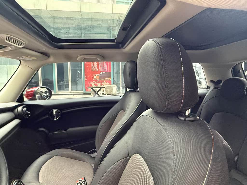MINI One 1.5T (2021)