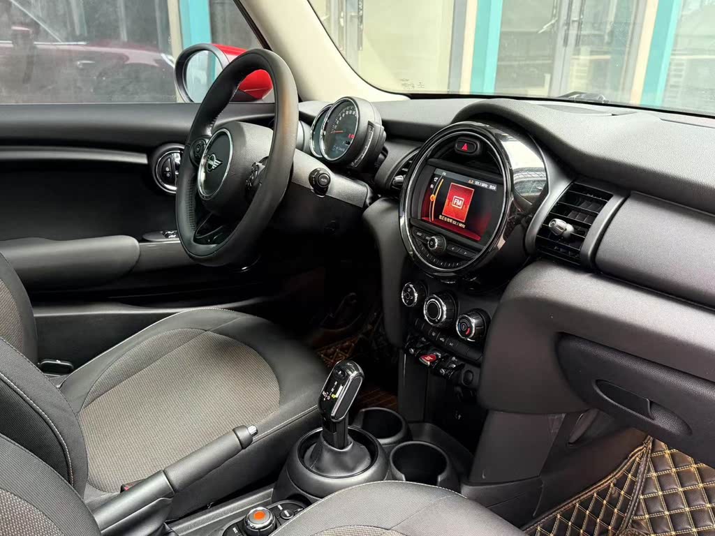 MINI One 1.5T (2021)