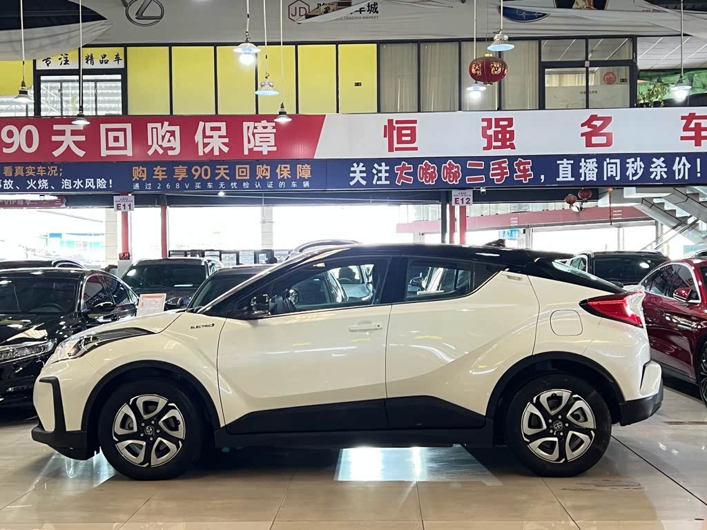 Toyota C-HR EV (2020) Luxury Panoramic Roof Version