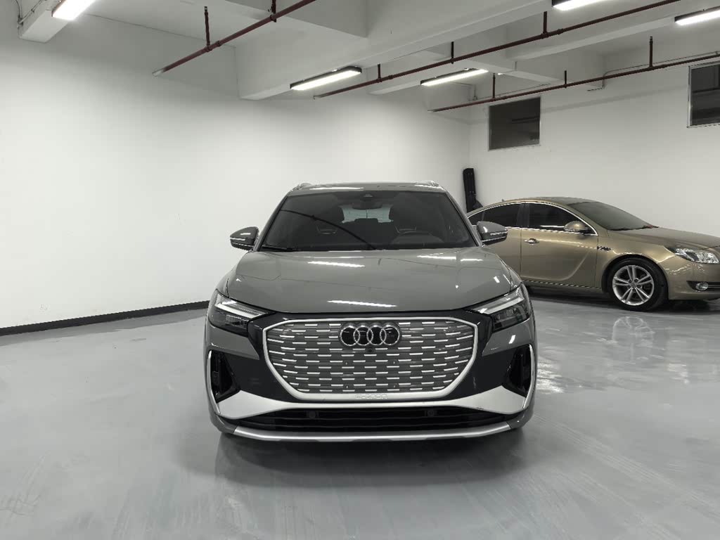 Audi Q4 e-tron 40 e-tron Edition 2022 года