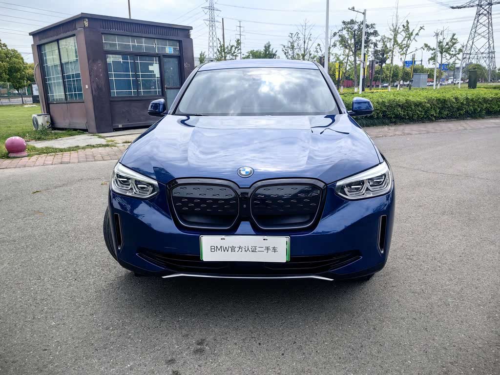 BMW iX3 2021 Leading Edition