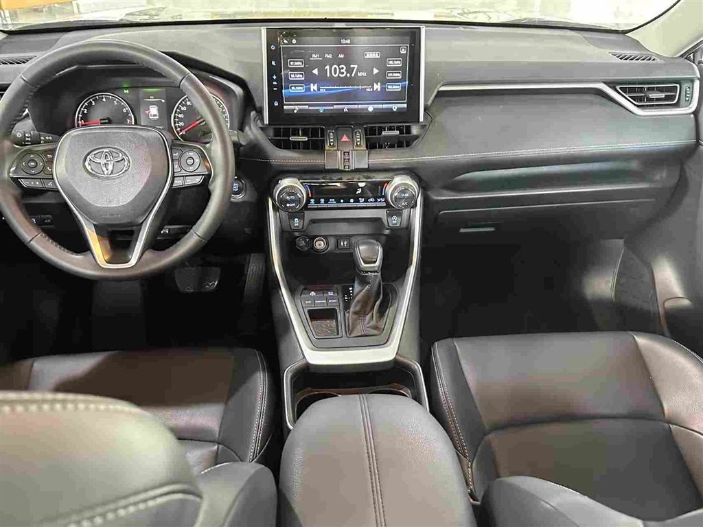 Toyota RAV4 (Harrier) 2022 2.0 CVT 2WD Luxury Plus