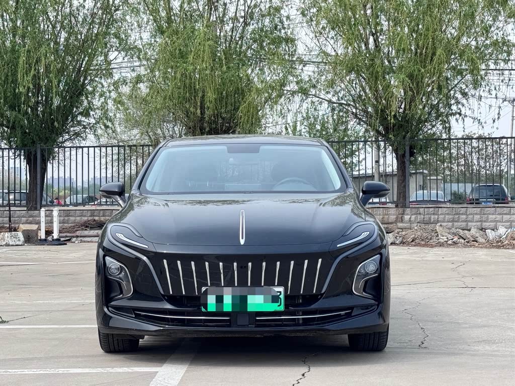 Hongqi E-QM5 2023 (рестайлинг) Standard