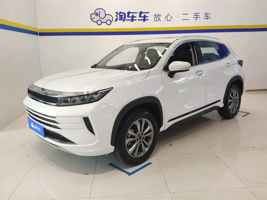 Exeed TXL 2022 модельного года, комплектация "Ветер в парусах", двигатель 1.5T CVT, версия "Всё к лучшему"