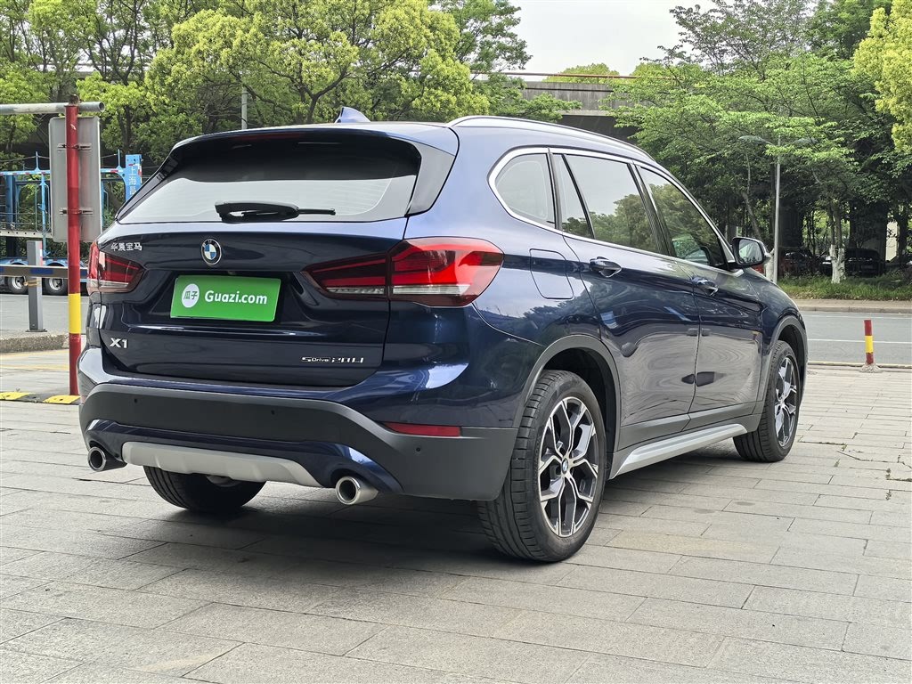 BMW X1 sDrive20Li (G20) 2020 года, комплектация Premium