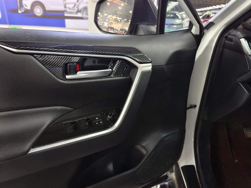Внедорожник Toyota Highlander 2020 2.0 CVT 2WD Luxury