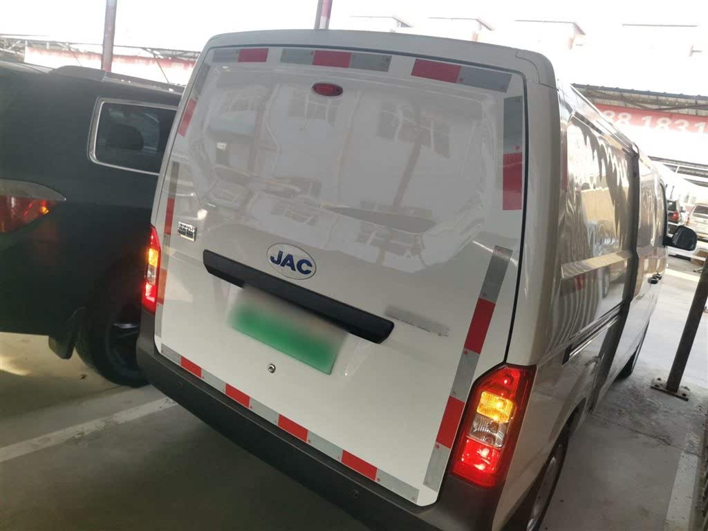 Lomao M1 2023 (аккумулятор Guoxuan High-Tech 40.55kWh, комплектация Elite)