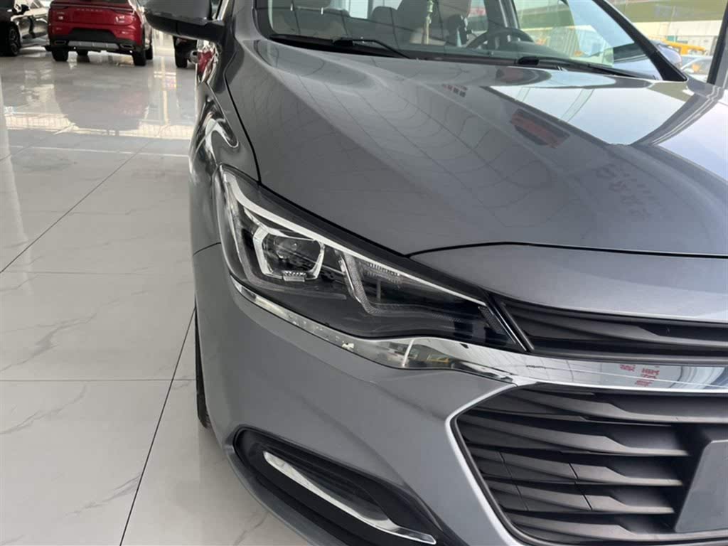Chevrolet Cruze 2022 320 AT Enjoy Skyroof Edition