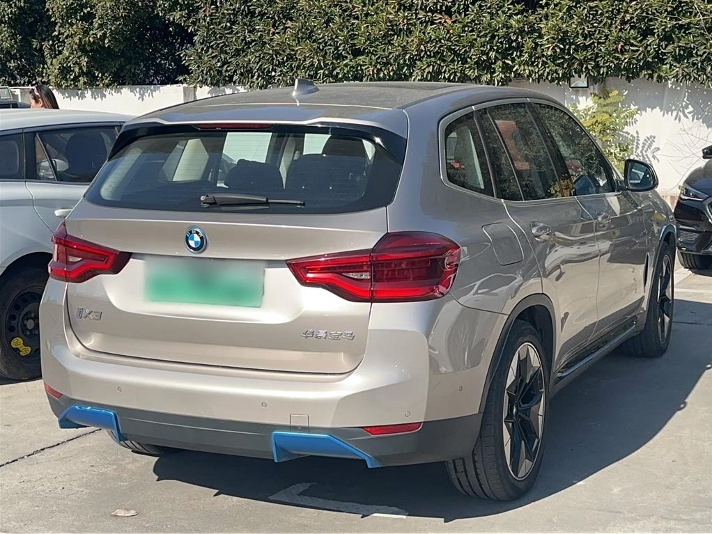 BMW iX3 (G08) Рестайлинг 2021 Premier