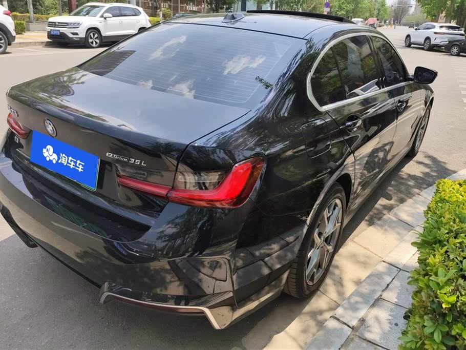 BMW i3 eDrive 35L 2024
