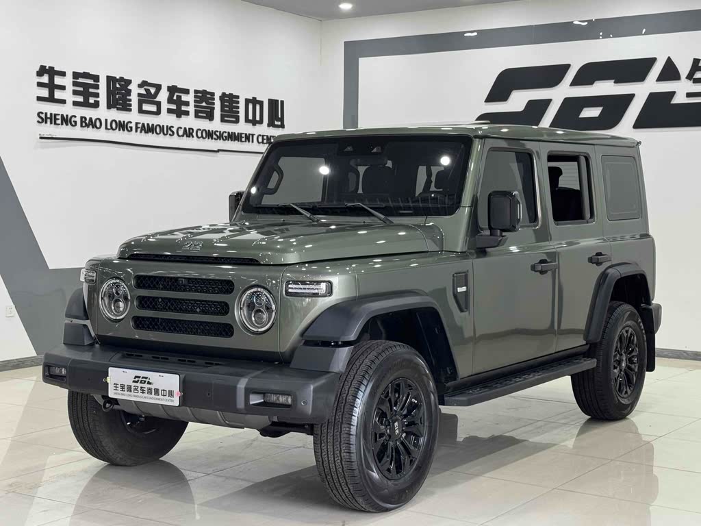 BAW 212 T01 2024 2.0T Explorer