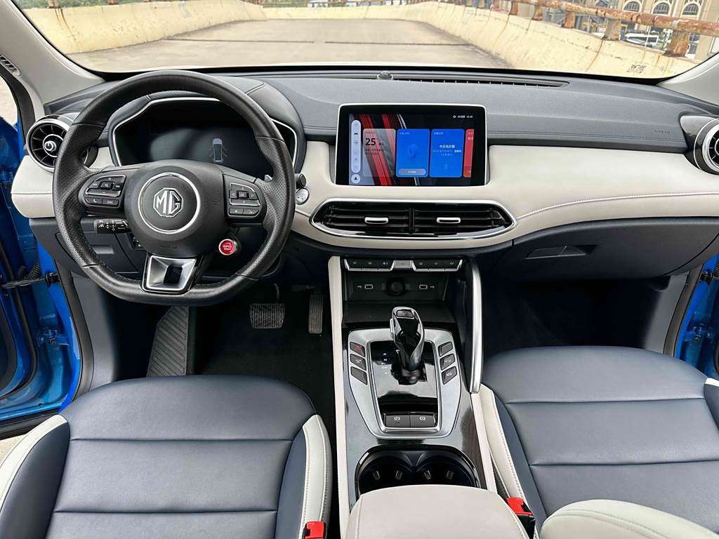 MG Pilot 2021 300TGI AT Trophy
