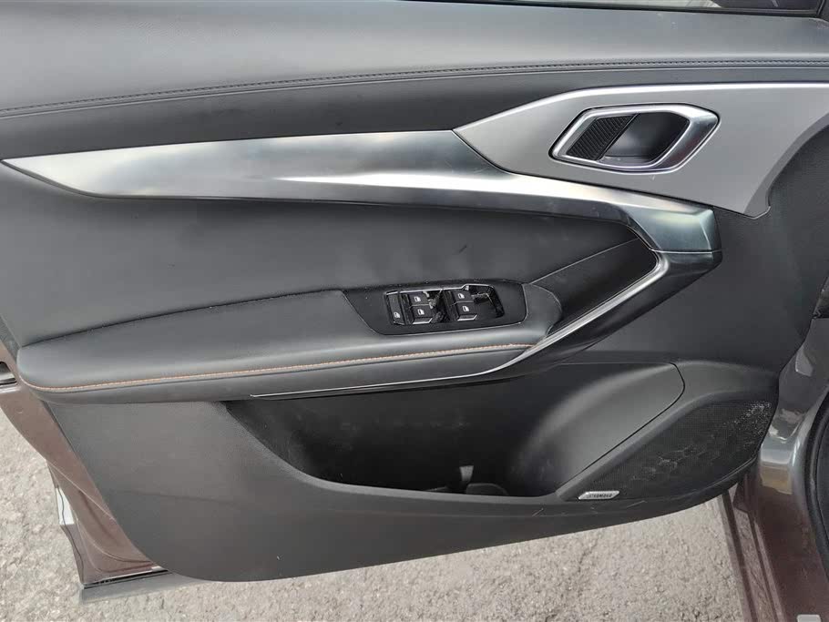 MG ONE 1.5T Alpha 2022 (Продвинутая версия)