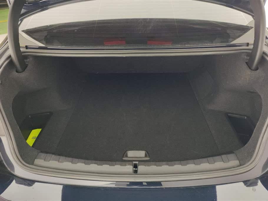BMW i3 eDrive35L 2022 года