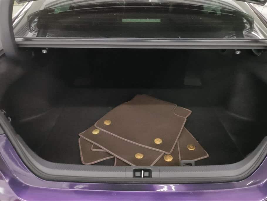 Toyota Camry 2021 2.0G Luxury