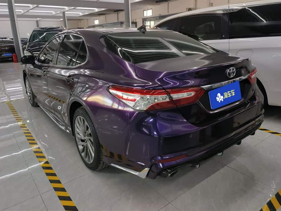 Toyota Camry 2021 2.0G Luxury