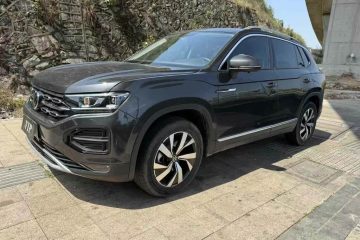 Volkswagen Tayron 280TSI AT Luxury Connect, 2022