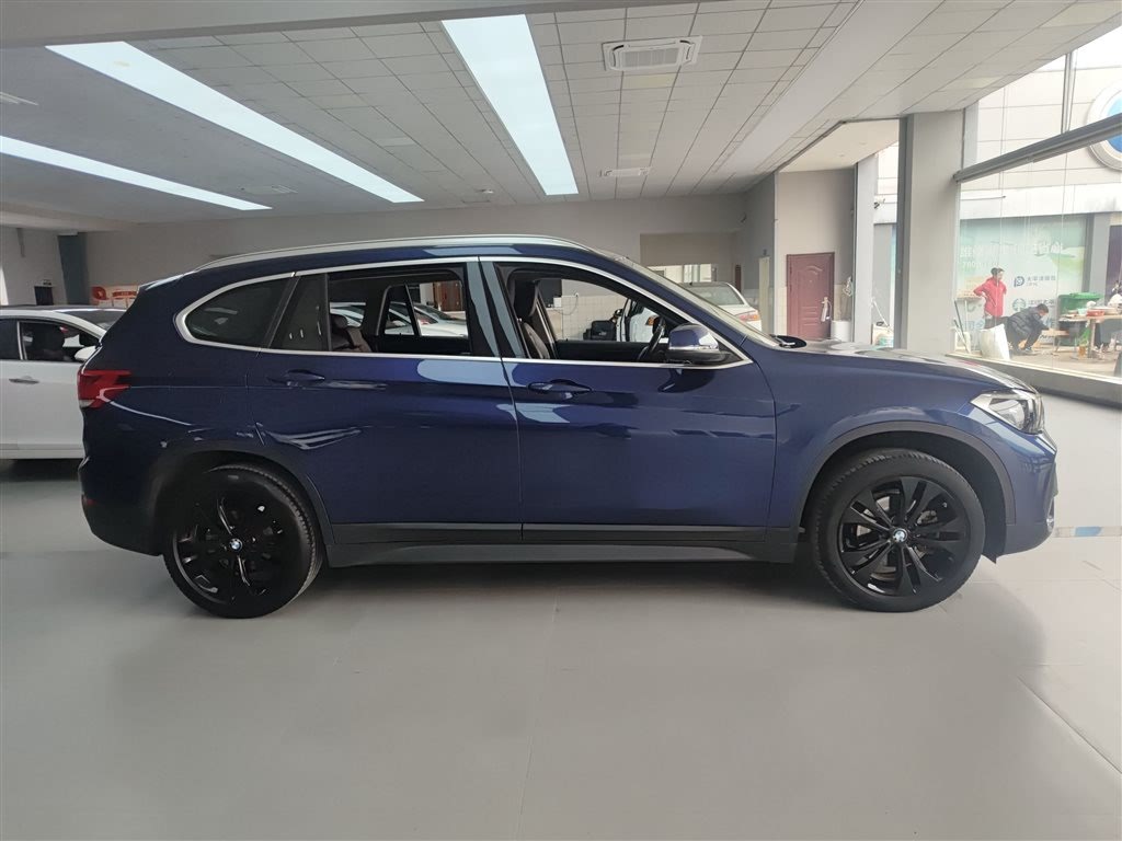 BMW X1 sDrive20Li (F48) 2020