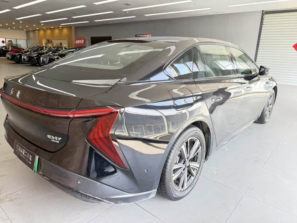 Hongqi EH7 690 Pro 2024