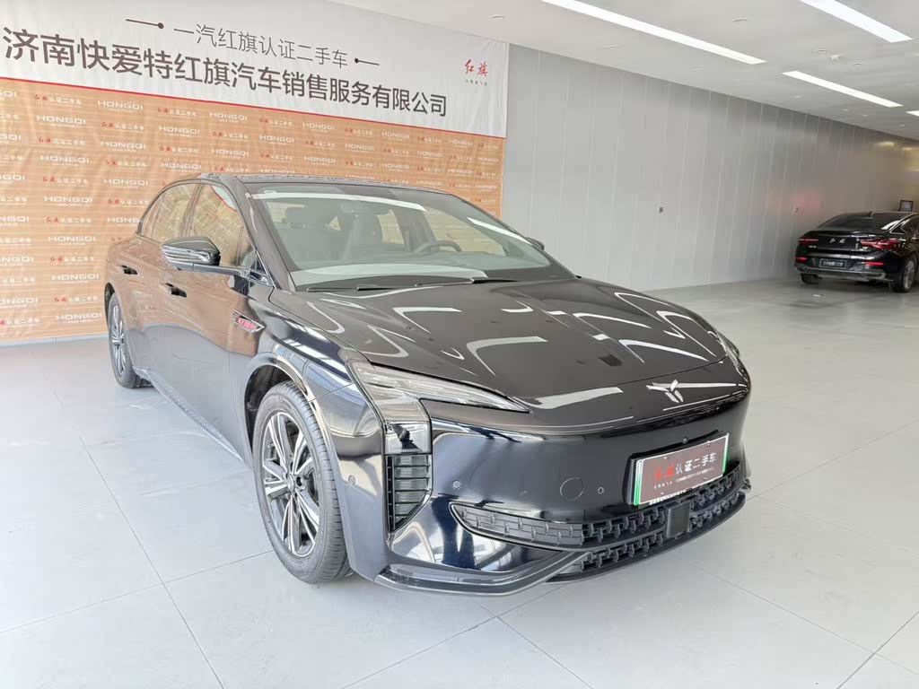 Hongqi EH7 690 Pro 2024