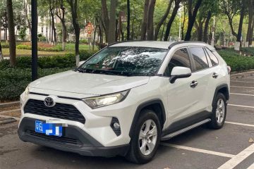 Toyota RAV4 2.0 CVT 2WD Urban 2022