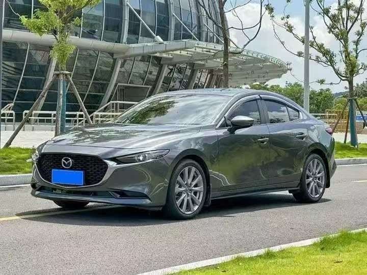 Mazda 3 Axela 2022 2.0 AT Style