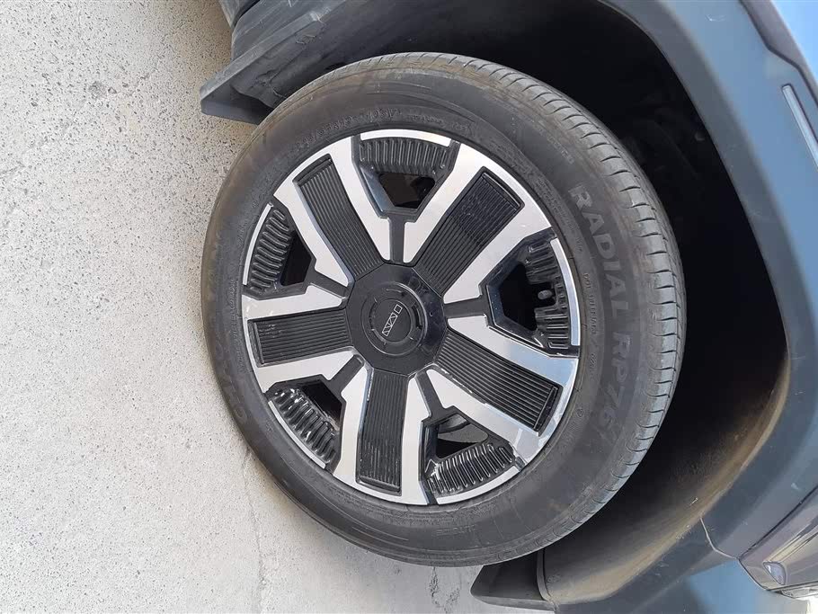 Chery iCAR 03 2024 года, полноприводная версия с увеличенным запасом хода, 472 км.