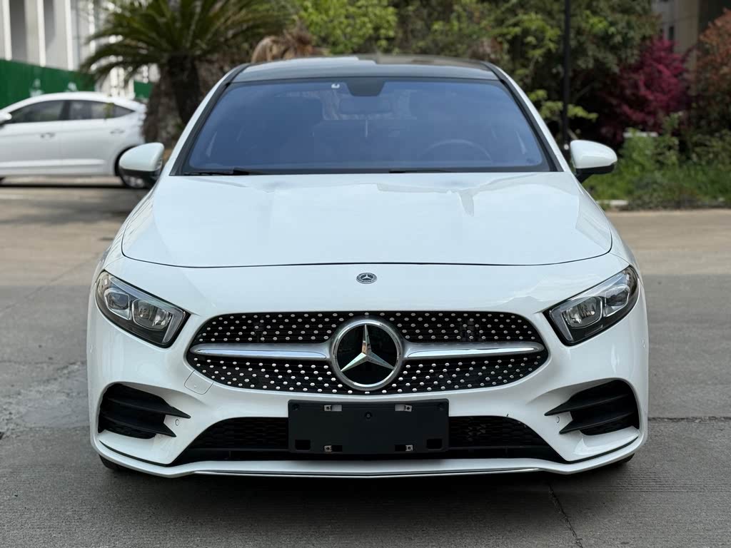 Mercedes-Benz A-Класс A 200 L Седан Sport Style 2022