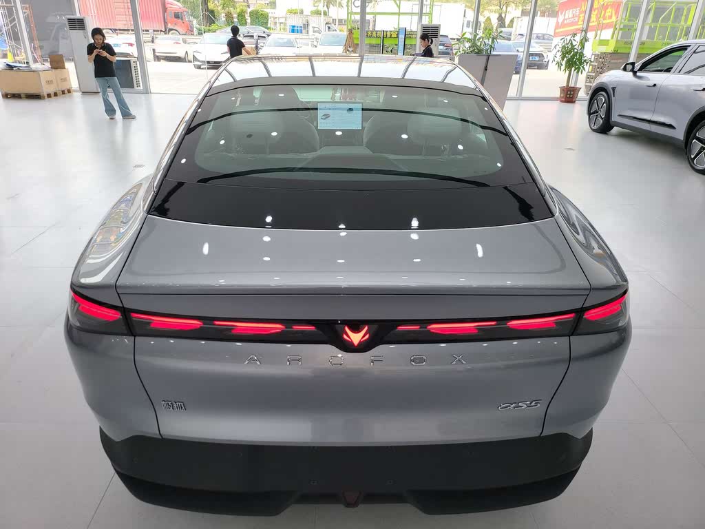 BAIC Arcfox Alpha S5 2025 708MAX 200kW