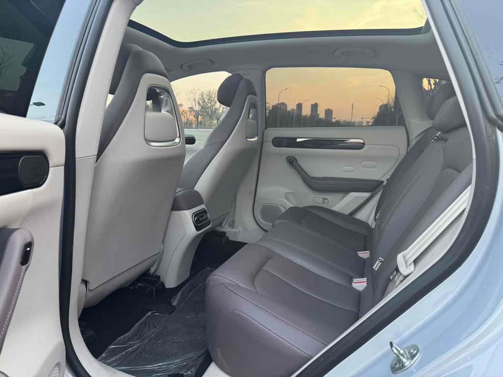 Leapmotor C11 2023 EREV 180 Comfort Edition