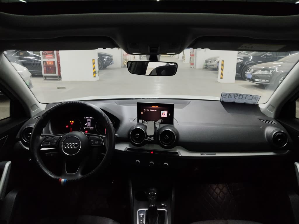 Audi Q2L 35 TFSI Dynamic 2020 года