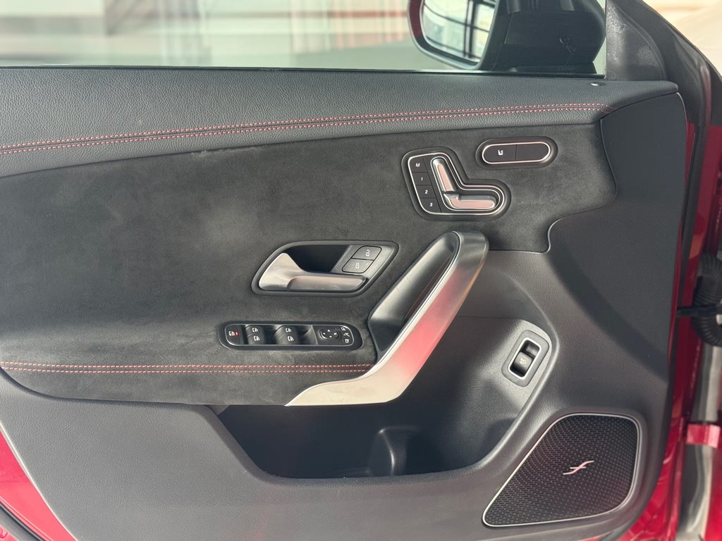 Mercedes-Benz CLA 200 (импорт, 2020)