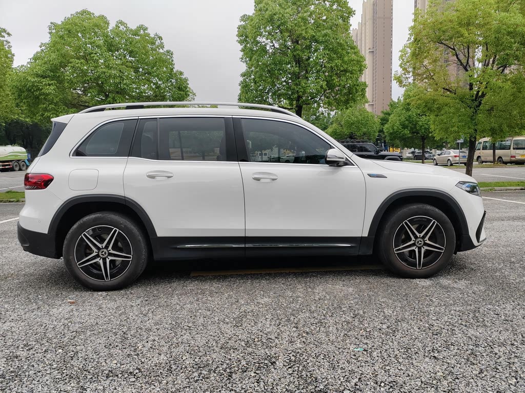Mercedes-Benz EQB 350 4MATIC First Edition 2022