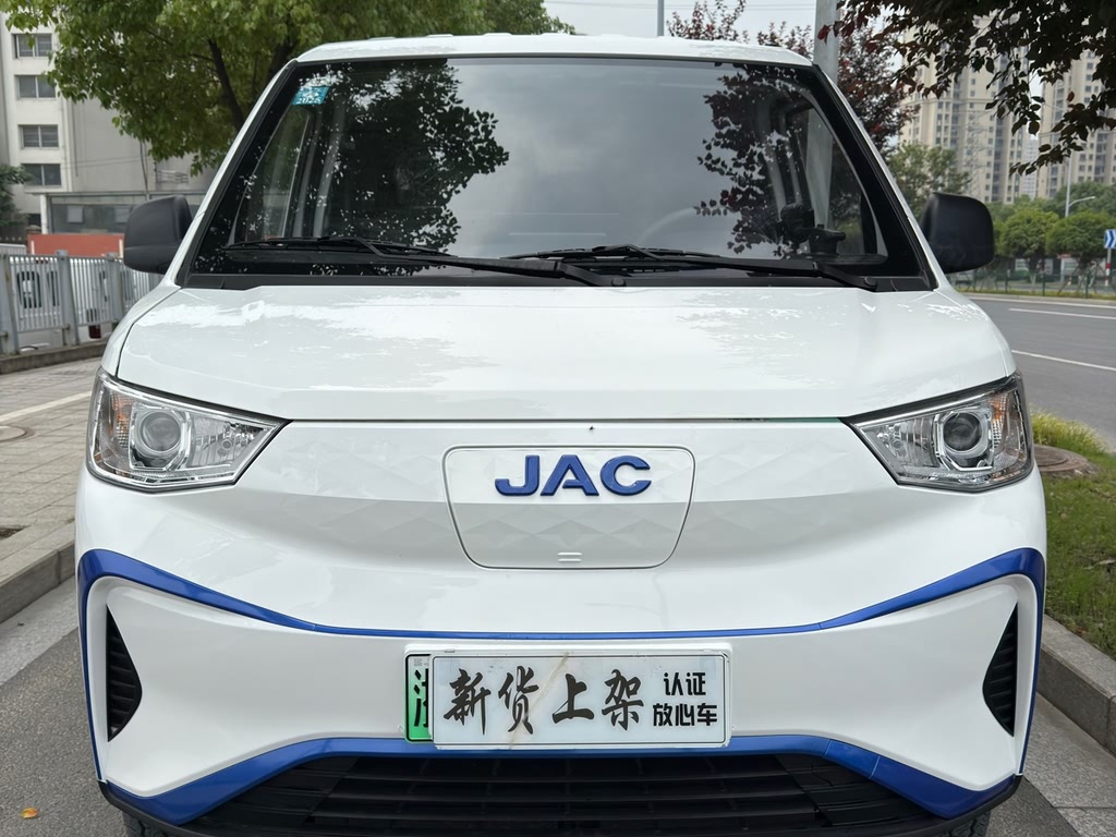 Luen Cat 2023 M1 (аккумулятор Guoxuan High-Tech 40.55kWh, флагманская версия)