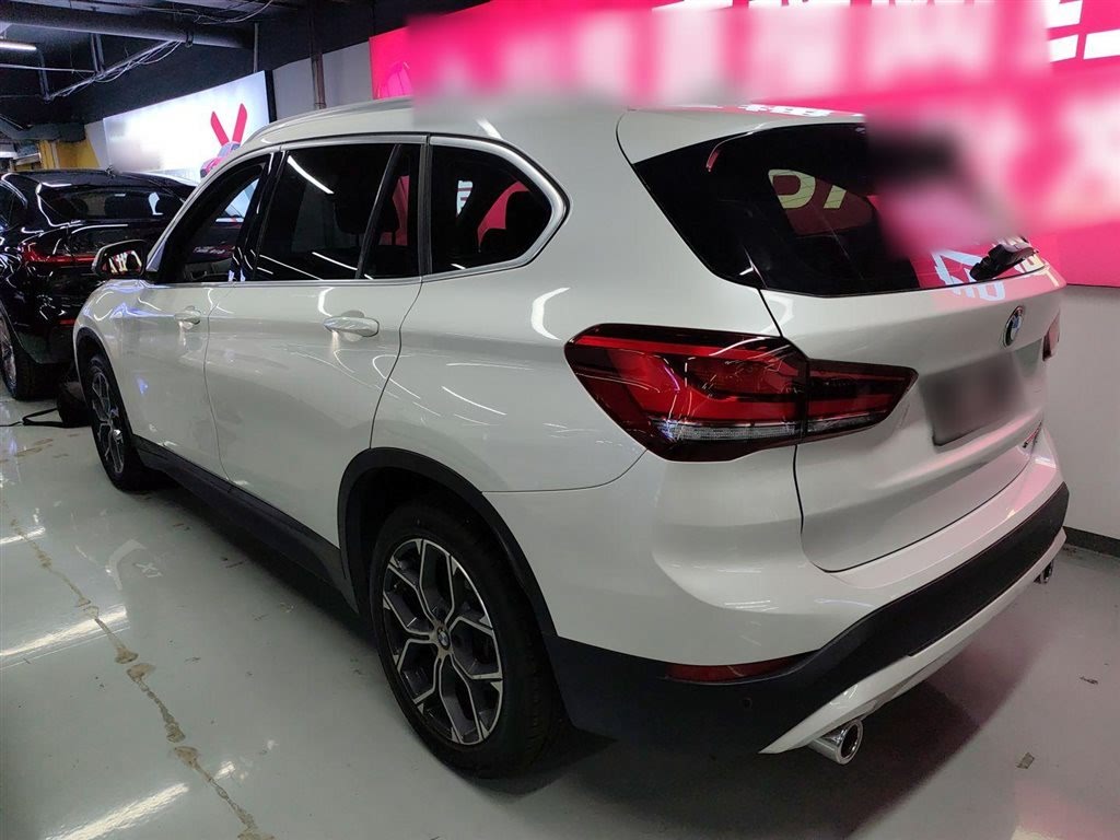 BMW X1 sDrive25Li (F49) LCI 2021