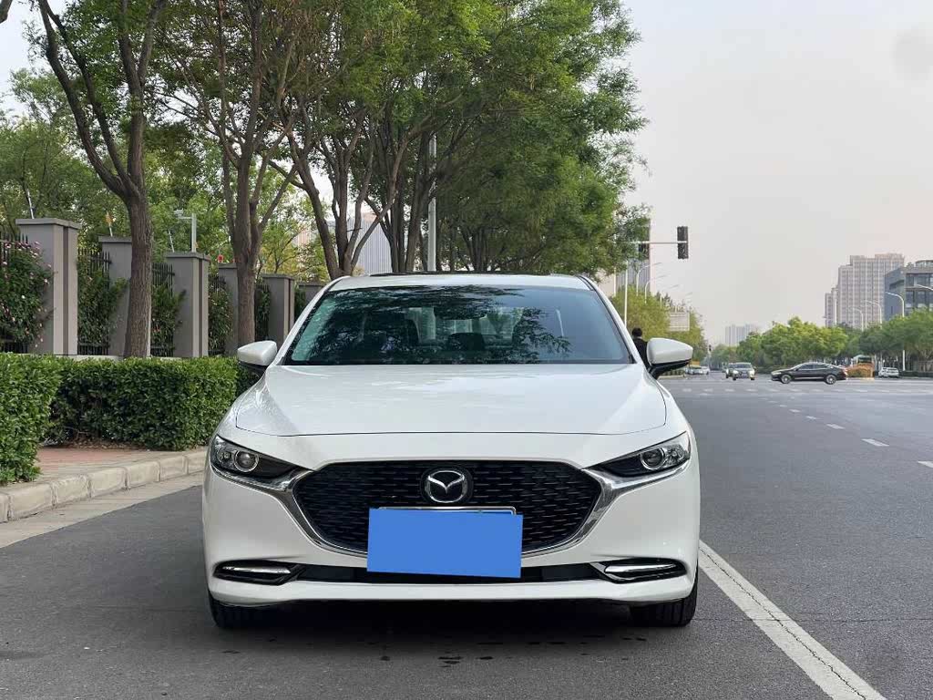 Mazda 3 Axela (BM) 1.5 AT Comfort 2021