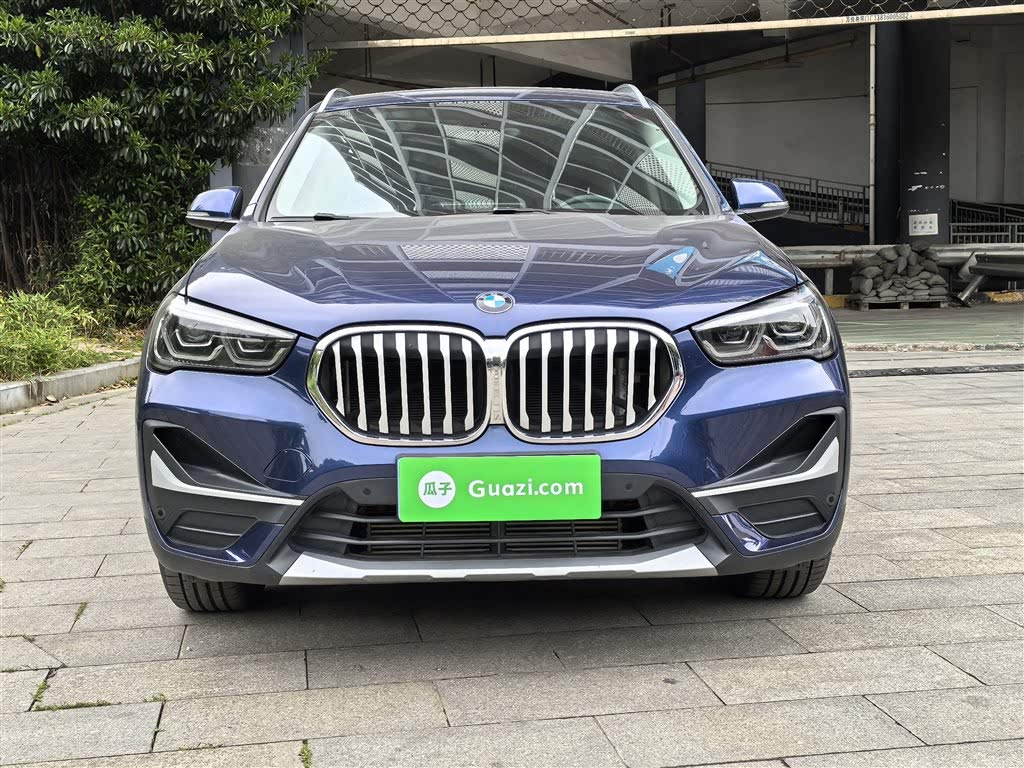 BMW X1 sDrive20Li (G20) 2020 года, комплектация Premium