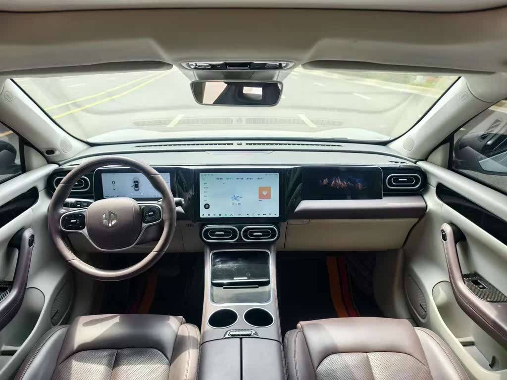 Leapmotor C11 2023 EREV 180 Comfort Edition